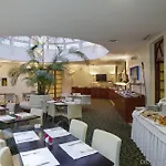 Holiday Inn Milan Garibaldi Station By Ihg 