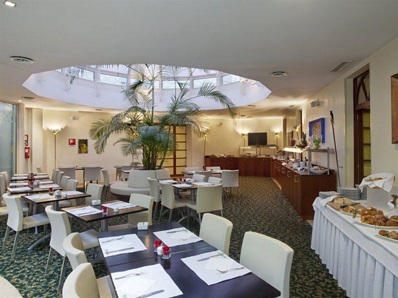 Hotel Garibaldi Station By Ihg Milán